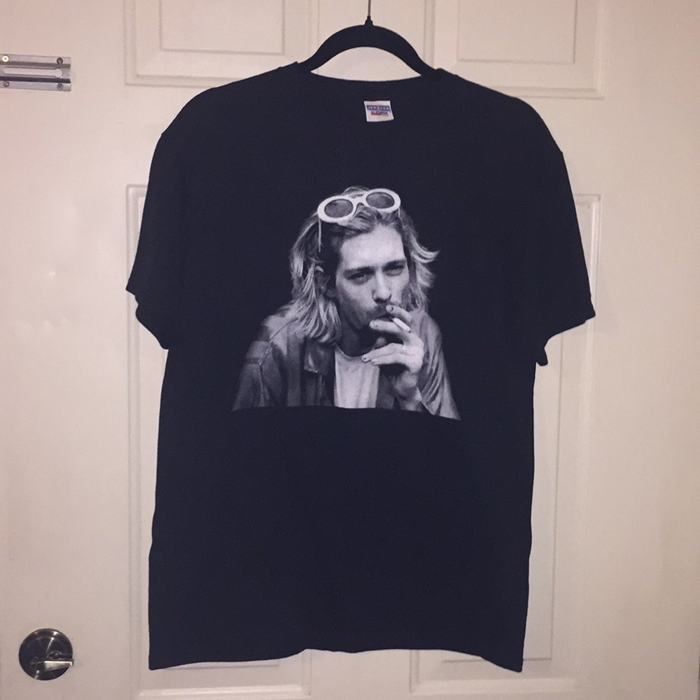 Kurt Cobain screen print tshirt . NWOT. Medium